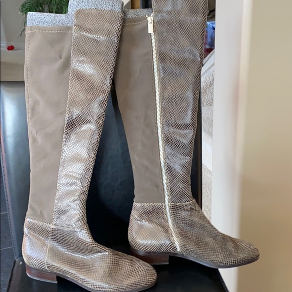 Brand New Michael Kors boots - Picture 2 of 6